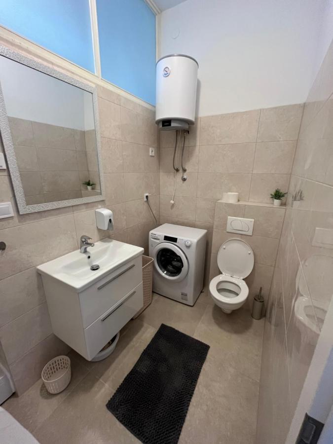 Apartment Kairos Трогир Екстериор снимка