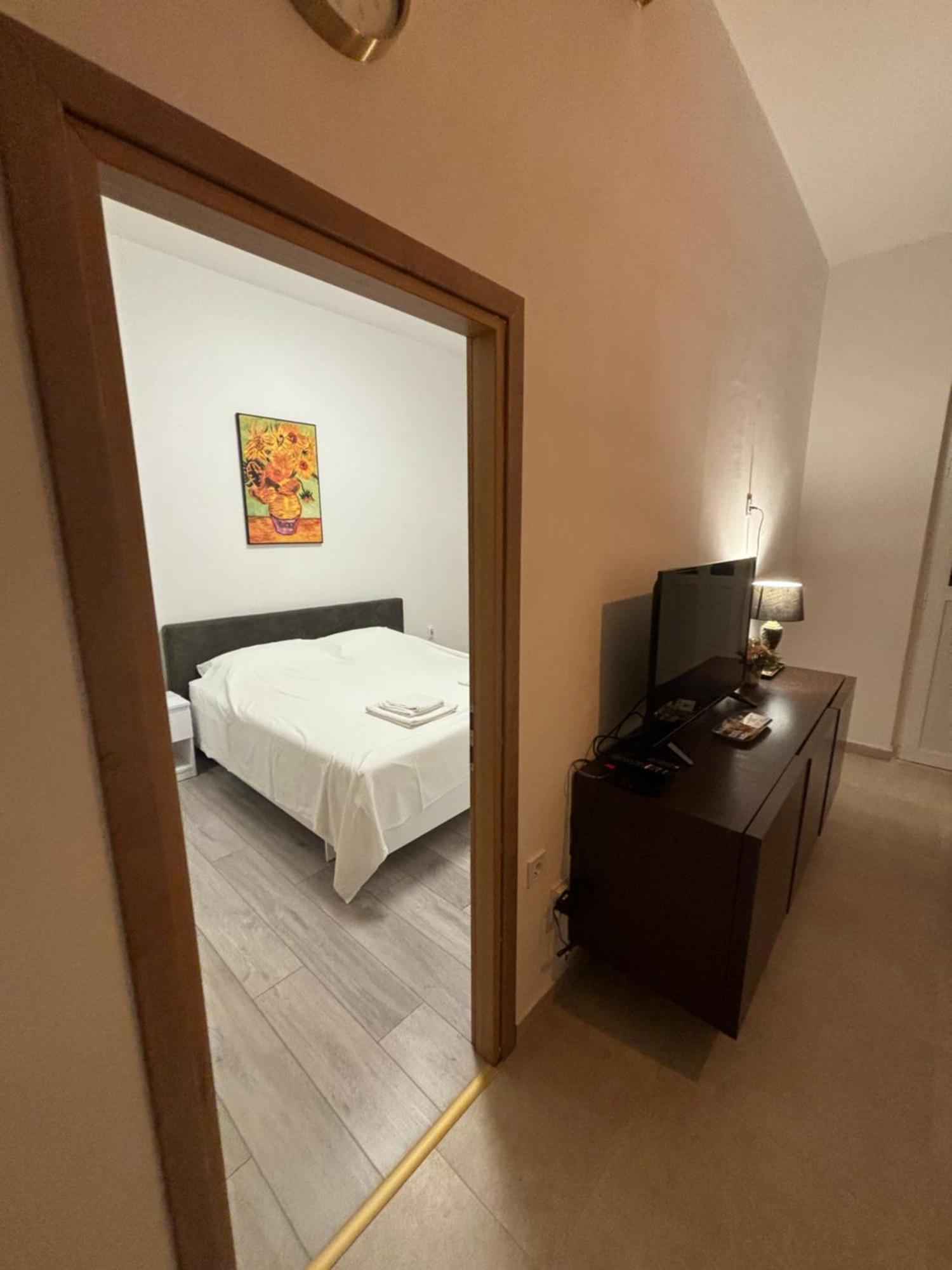 Apartment Kairos Трогир Екстериор снимка